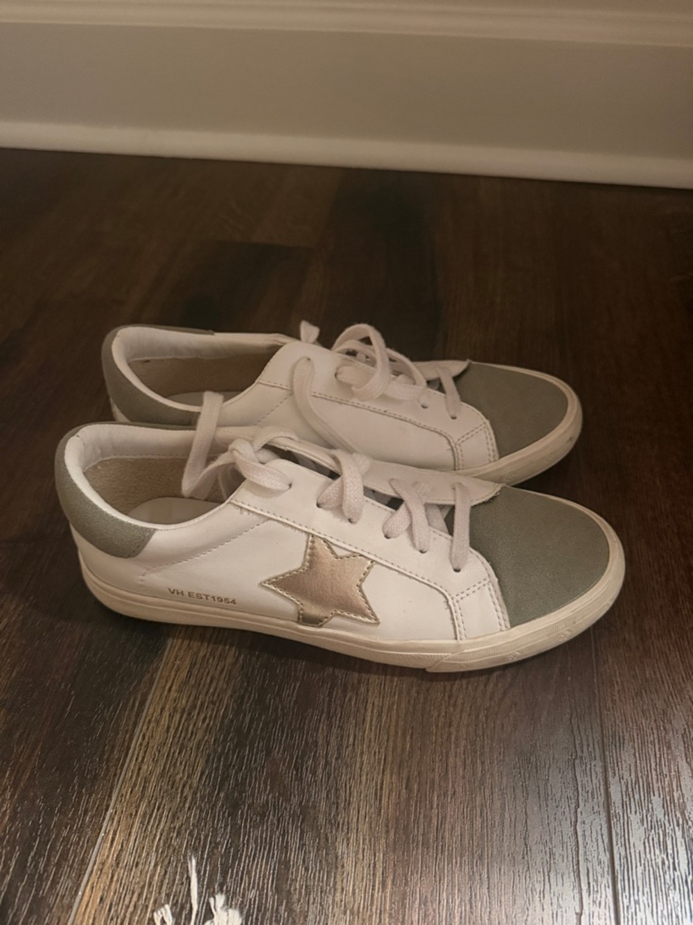 Vintage Havana White Sneakers with Gray and Gold Star Accent